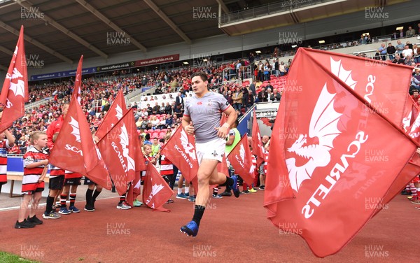 020917 - Scarlets v Southern Kings - Guinness PRO14 - Michael Willemse of Southern Kings leads out his side