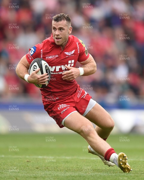 020917 - Scarlets v Southern Kings - Guinness PRO14 - Gareth Davies of the Scarlets