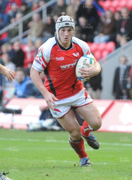 18.01.09 - Heineken Cup Rugby Llanelli Scarlets v Stade Francais Scarlets' Jon Davies 