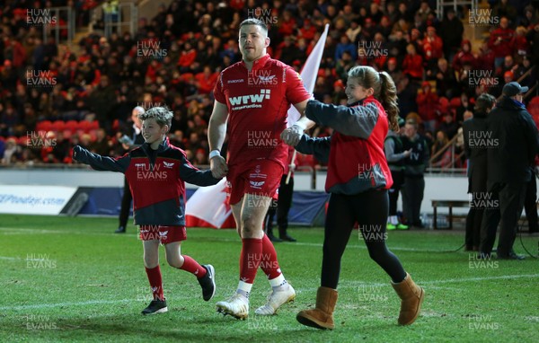 200118 - Scarlets v Toulon - European Rugby Champions Cup - Rob Evans of Scarlets runs out on his 100th cap