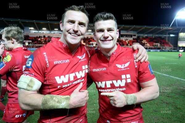 200118 - Scarlets v Toulon - European Rugby Champions Cup - Hadleigh Parkes and Scott Williams of Scarlets