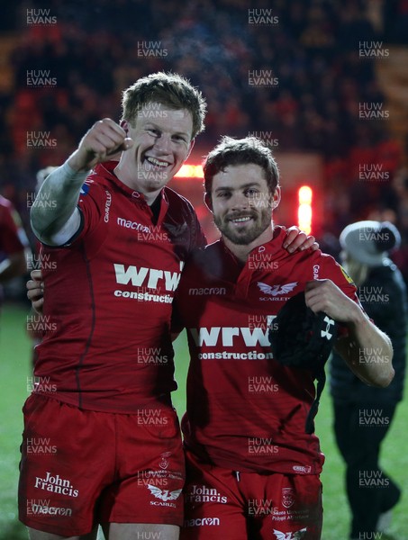 200118 - Scarlets v Toulon - European Rugby Champions Cup - Rhys Patchell and Leigh Halfpenny of Scarlets celebrate at full time