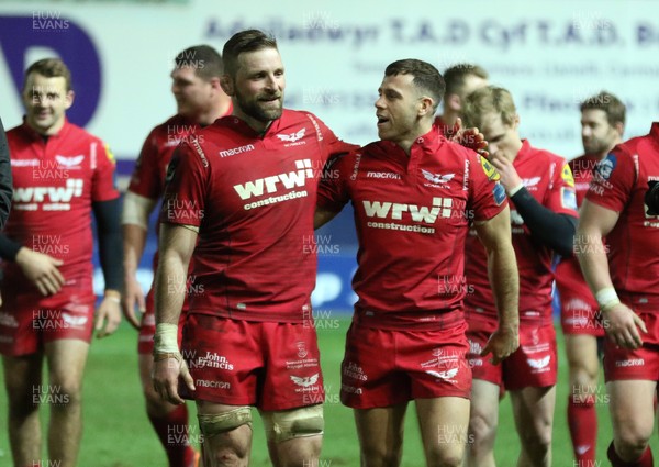 200118 - Scarlets v Toulon, European Champions Cup - John Barclay of Scarlets and Scott Williams of Scarlets at the end of the match