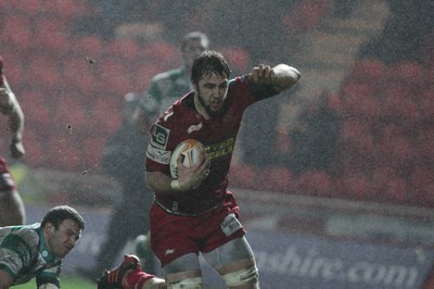 230212 Scarlets v TrevisoJosh Turnbull scores try