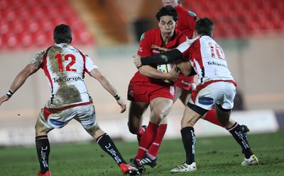 05.03.10 ... Scarlets v Ulster, Magners League -  Scarlets' Regan King takes on Ulster's Ian Humphreys  