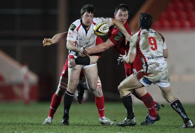 05.03.10 ... Scarlets v Ulster, Magners League -  Ulster's Willie Faloon releases the ball to Isaac Boss as he is tackled  