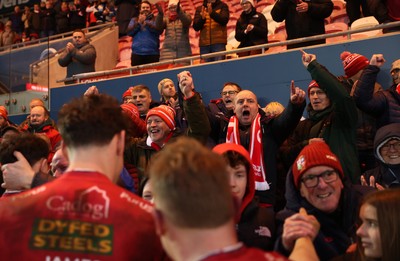 240126 - Scarlets v Ulster - United Rugby Championship - Fans at full time