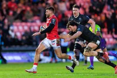 240126 - Scarlets v Ulster - United Rugby Championship - Johnny Williams of Scarlets is tackled by Dave McCann of Ulster just short of the try line