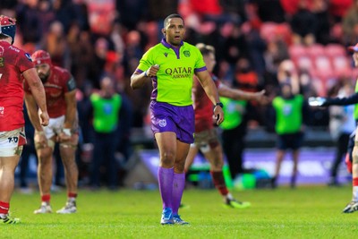 240126 - Scarlets v Ulster - United Rugby Championship - Referee Griffin Colby
