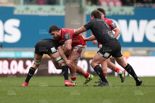 240126 - Scarlets v Ulster - United Rugby Championship - Kemsley Mathias of Scarlets is tackled by David McCann of Ulster 
