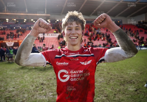 240126 - Scarlets v Ulster - United Rugby Championship - Ellis Mee of Scarlets celebrates at full time