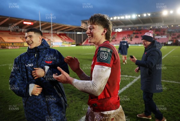 240126 - Scarlets v Ulster - United Rugby Championship - Joe Hawkins and Ellis Mee of Scarlets at full time