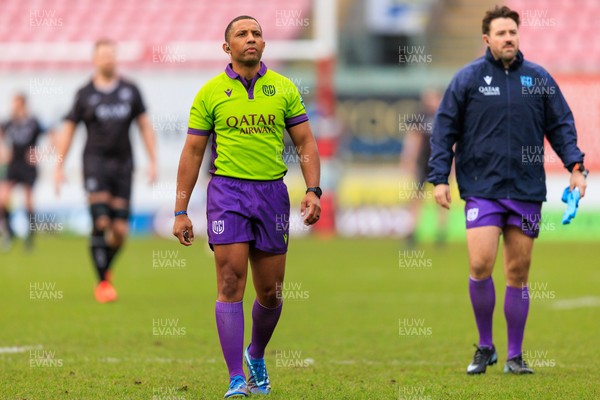 240126 - Scarlets v Ulster - United Rugby Championship - Referee Griffin Colby