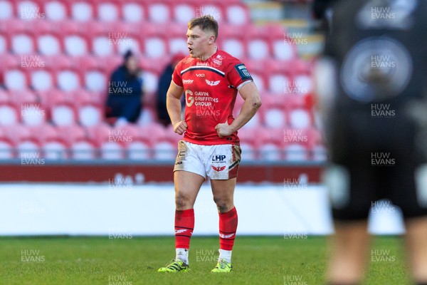 240126 - Scarlets v Ulster - United Rugby Championship - Sam Costelow of Scarlets