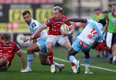250426 - Scarlets v Vodacom Bulls - United Rugby Championship - Blair Murray of Scarlets 