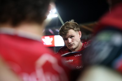 250426 - Scarlets v Vodacom Bulls - United Rugby Championship - Taine Plumtree of Scarlets 