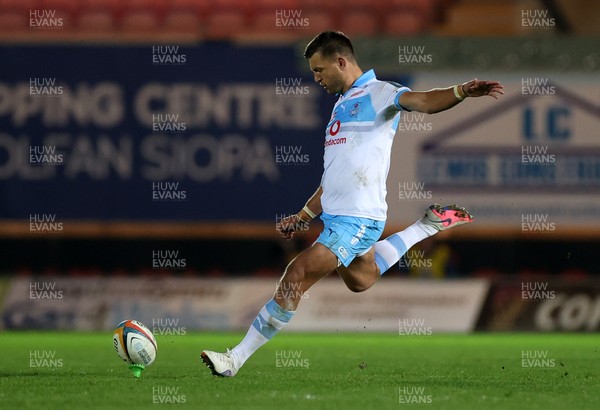 250426 - Scarlets v Vodacom Bulls - United Rugby Championship - Handre Pollard of Bulls kicks a penalty