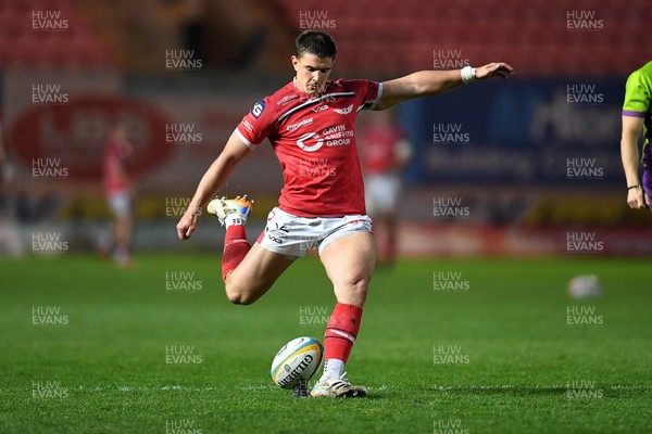 250426 - Scarlets v Vodacom Bulls - United Rugby Championship - Joe Hawkins of Scarlets kicks the conversion