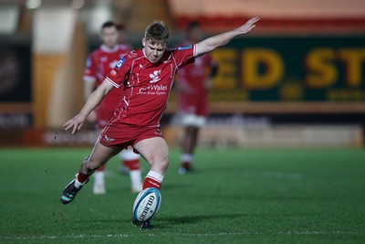 270123 - Scarlets v Vodacom Bulls - United Rugby Championship - Sam Costelow of Scarlets kicks a penalty