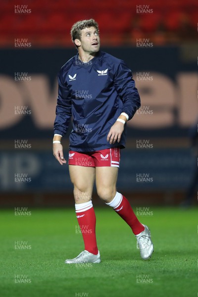 151022 - Scarlets v Zebre Parma - United Rugby Championship - Leigh Halfpenny of Scarlets warms up