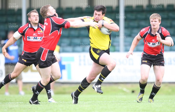 11.07.10.. South Wales Scorpions v Gateshead Thunder, The Co-operative Championship Div 1 -  Scorpions Alan Pope races in to score try 