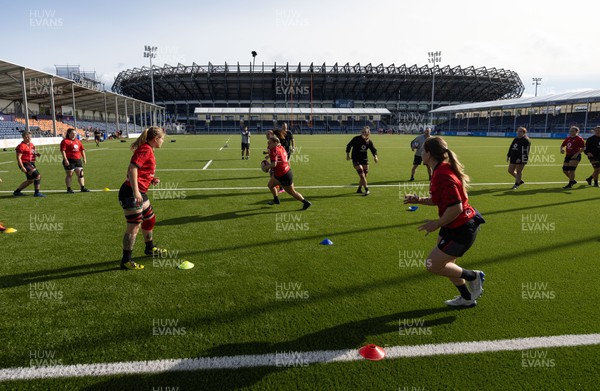200923 - Scotland Women and Wales Women Combined Training Session - The Wales forwards warm up during a combined training session with Scotland in Edinburgh