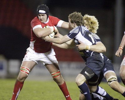 06.02.09 - Scotland U20 v Wales U20... Andrew White (L) and Richie Gray of Scotland tackle James Thomas of Wales  