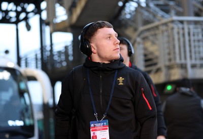 070325 - Scotland U20s v Wales U20s - U20s 6 Nations Championship - Tom Bowen of Wales arrives at the stadium