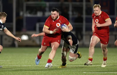 070325 - Scotland U20s v Wales U20s - U20s 6 Nations Championship - Louie Trevett of Wales makes a break