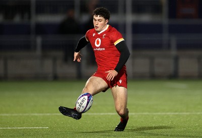 070325 - Scotland U20s v Wales U20s - U20s 6 Nations Championship - Harri Wilde of Wales 