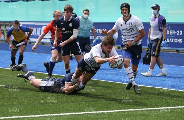 010721 - Scotland U20 v Italy U20, 2021 Six Nations U20 Championship - Manfredi Albanese of Italy dives over to score try