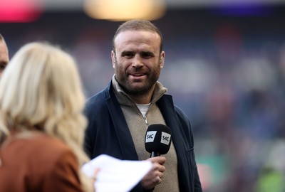 080325 - Scotland v Wales - Guinness 6 Nations Championship - Jaimie Roberts working for S4C