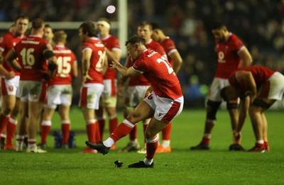 080325 - Scotland v Wales - Guinness 6 Nations Championship - Jarrod Evans of Wales kicks the conversion