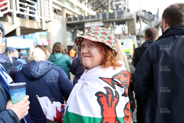 080325 - Scotland v Wales - Guinness 6 Nations Championship - Wales fans before the game