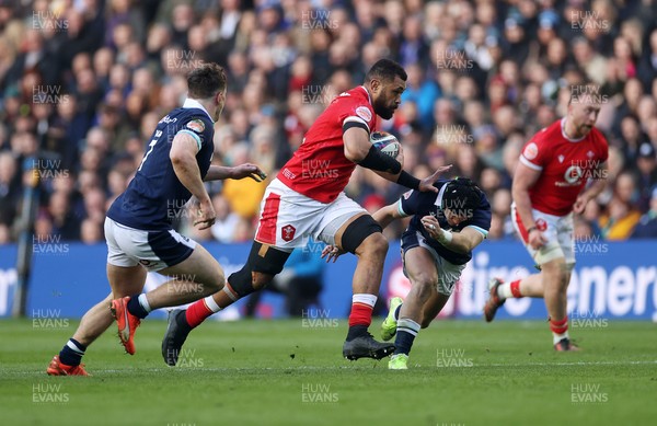 080325 - Scotland v Wales - Guinness 6 Nations Championship - Taulupe Faletau of Wales makes a break