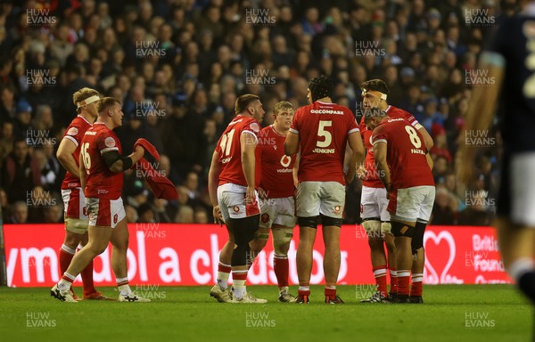 080325 - Scotland v Wales - Guinness 6 Nations Championship - Wales forwards