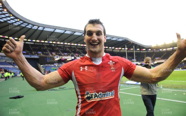 090313 - Scotland v Wales - RBS Six Nations 2013 -Sam Warburton of Wales celebrates his man of the match award