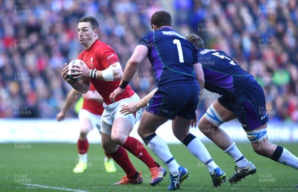 090319 - Scotland v Wales - Guinness Six Nations - George North of Wales takes on Allan Dell and Jonny Gray of Scotland