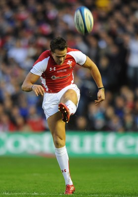 12.02.11 - Scotland v Wales - RBS Six Nations 2011 - Lee Byrne of Wales. 