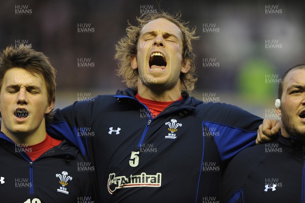 12.02.11 - Scotland v Wales - RBS Six Nations 2011 - Alun Wun Jones of Wales sings the national anthem. 