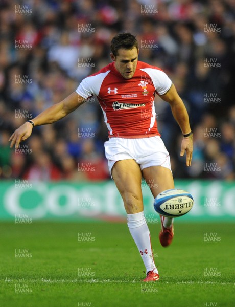 12.02.11 - Scotland v Wales - RBS Six Nations 2011 - Lee Byrne of Wales. 