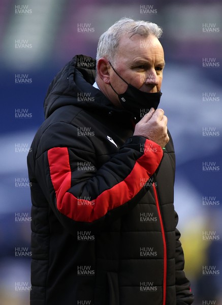 130221 - Scotland v Wales - Guinness 6 Nations - Wales Head Coach Wayne Pivac during the warm up