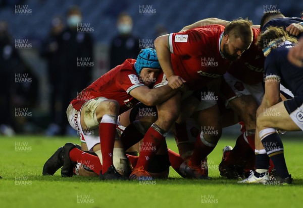 130221 - Scotland v Wales - Guinness 6 Nations - Justin Tipuric of Wales in the scrum