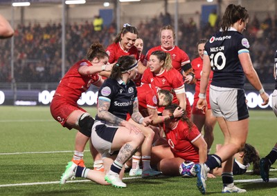 220325  Scotland v Wales, Guinness Women’s Six Nations 2025 - Gwenllian Pyrs of Wales powers over to score try