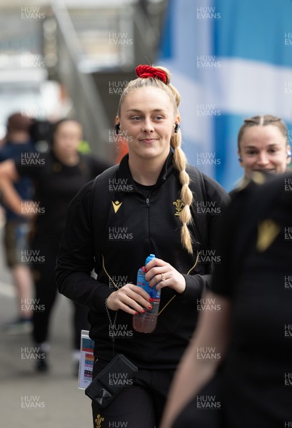 220325  Scotland v Wales, Guinness Women’s Six Nations 2025 - Hannah Jones of Wales arrives at the stadium