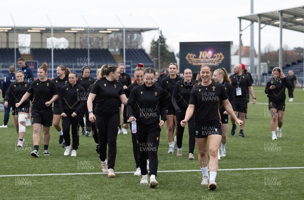 220325  Scotland v Wales, Guinness Women’s Six Nations 2025 - The Wales team arrive at the stadium