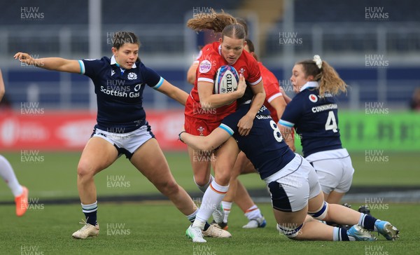 220325  Scotland v Wales, Guinness Women’s Six Nations 2025 - Carys Cox of Wales takes on Evie Gallagher of Scotland