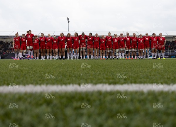 220325  Scotland v Wales, Guinness Women’s Six Nations 2025 - The Wales team line up for the anthems