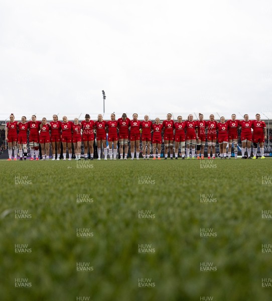 220325  Scotland v Wales, Guinness Women’s Six Nations 2025 - The Wales team line up for the anthems