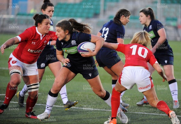 171119 - Scotland Women v Wales Women -  Helen Nelson of Scotland centre breaks through the tackle of Elinor Snowsill (R) and Siwan Lillicrap